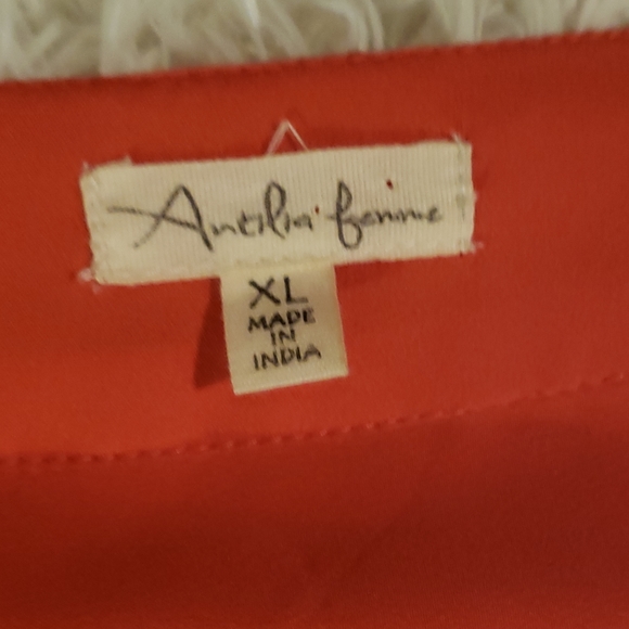 Top - Picture 3 of 4